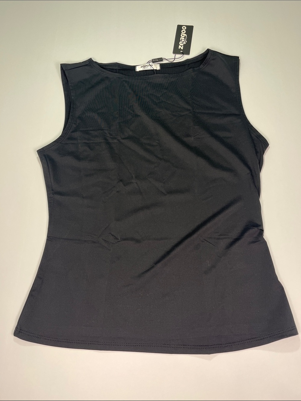 Zeagoo Black Women's Crewneck Slim Fit Sleeveless Top Sz M